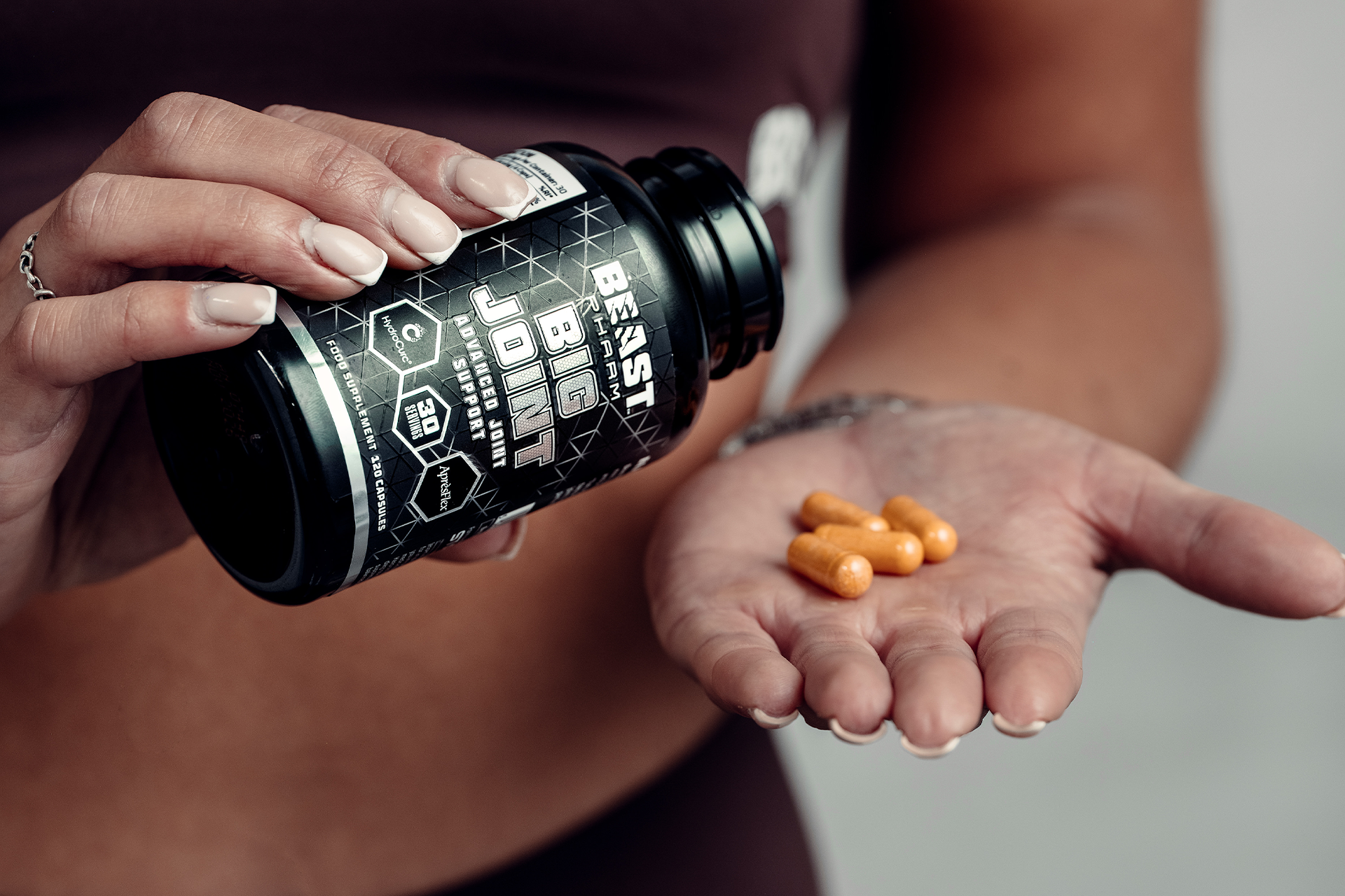 Joint Support for Lifters: Glucosamine, Curcumin and What Actually Reduces Joint Pain